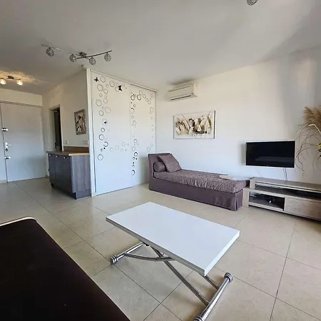 Daire Moderne 1 Piece Avec Parking A Porto-vecchio - Fr-1-62-173 *